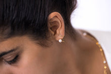 Load image into Gallery viewer, City of Stars 18K Gold Pearl Earrings