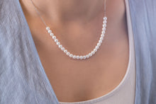 Load image into Gallery viewer, Dainty Pearl String Necklace