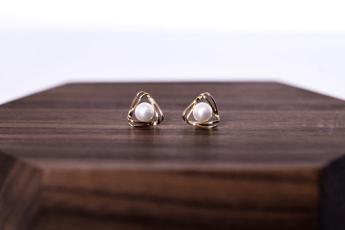 Ocean Wave 18K Gold Pearl Earrings