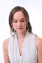 Load image into Gallery viewer, Dainty Pearl String Necklace