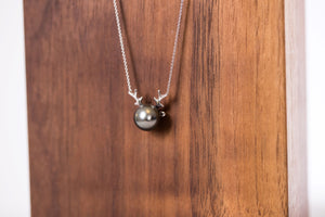 ReinDear 18K Gold Necklace with Pearl