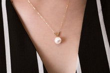 Load image into Gallery viewer, Shape of U Pink Pearl 18K Gold Necklace